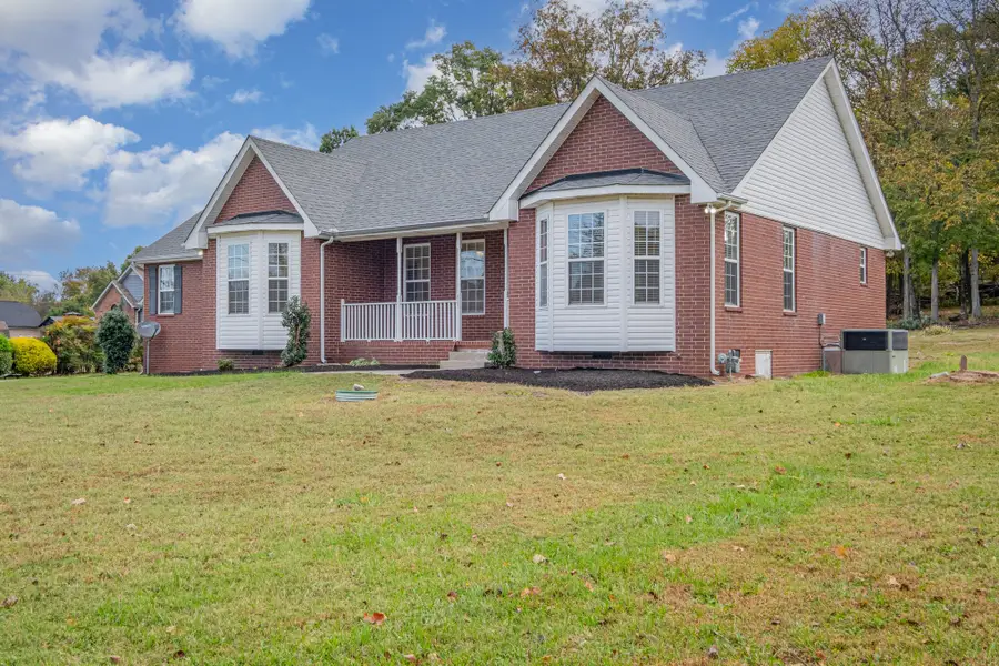 827 Ridgetop Dr, Mount Juliet, TN 37122 - Image #2
