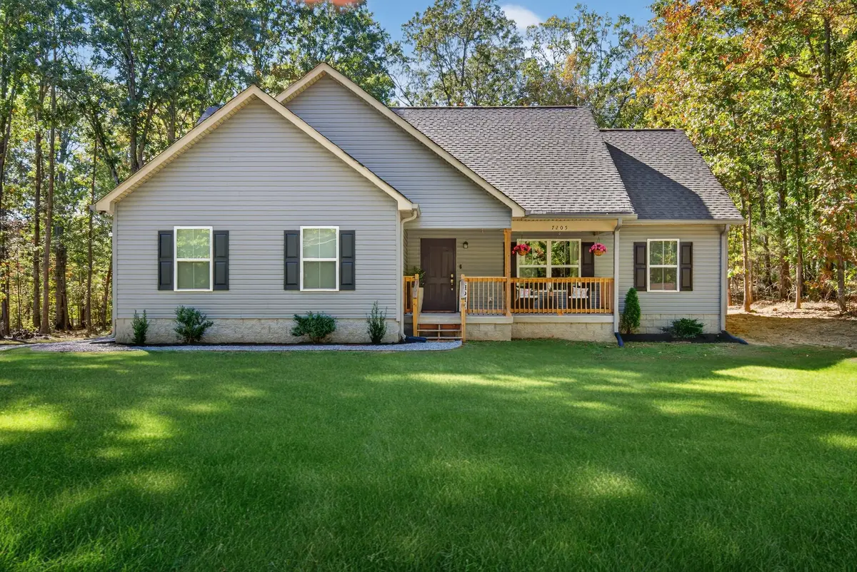 7205 Oak Springs Rd, Nunnelly, TN 37137 - Image #1