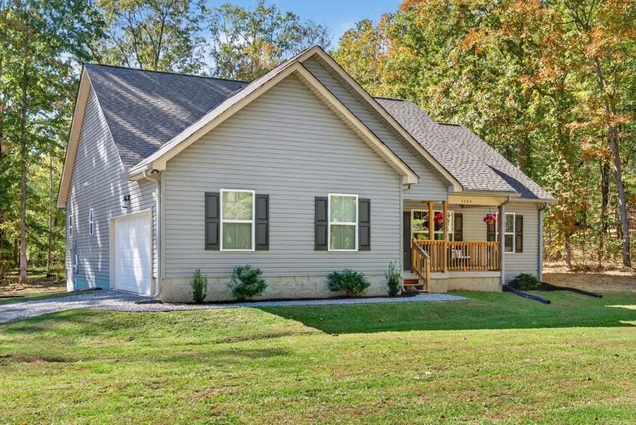 7205 Oak Springs Rd, Nunnelly, TN 37137 - Image #2