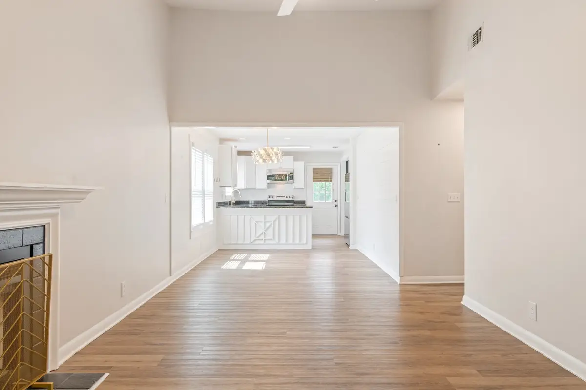 421 Hill Rd, Nashville, TN 37220 - Image #1