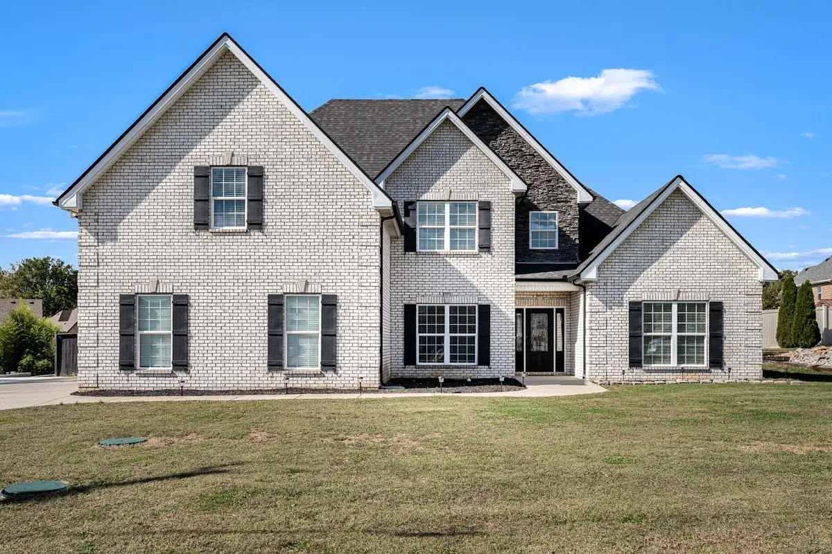 1117 Spring Creek Dr, Murfreesboro, TN 37129 - Image #1