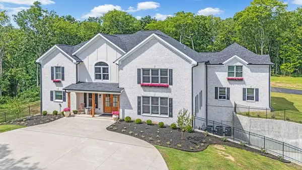 135 Curtiswood Dr, Hendersonville, TN 37075