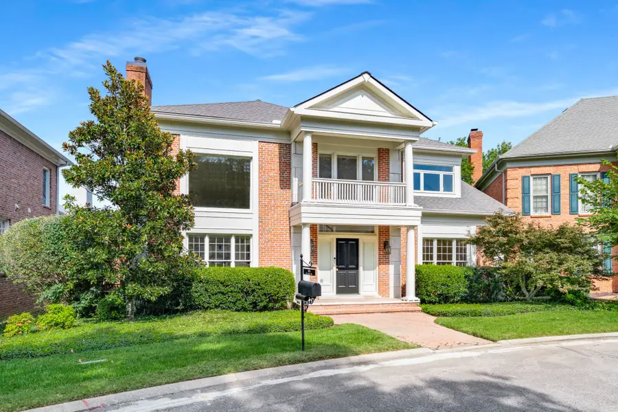 303 Saint James Park, Nashville, TN 37215 - Image #3