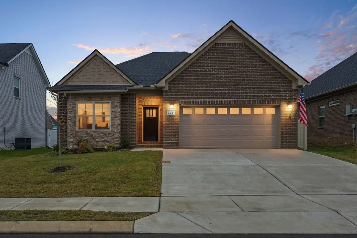 719 Rex Dr, Spring Hill, TN 37174 - Image #1