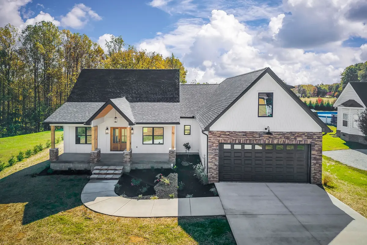 130 Shiloh Ln, Smithville, TN 37166 - Image #1