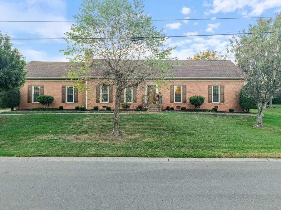 102 Hickory Trl, Hendersonville, TN 37075 - Image #2