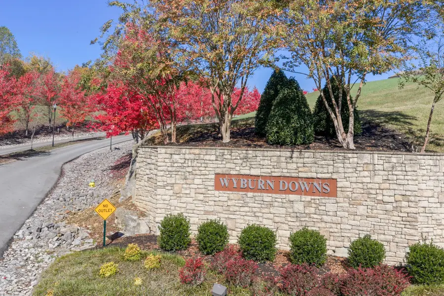 614 Whirlaway Dr, Burns, TN 37029 - Image #2