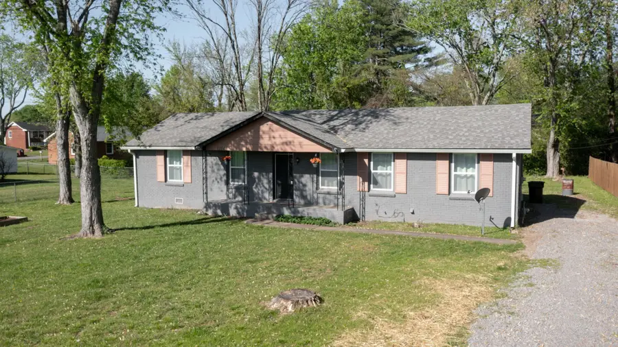 1214 Rutherford St, Murfreesboro, TN 37130 - #2