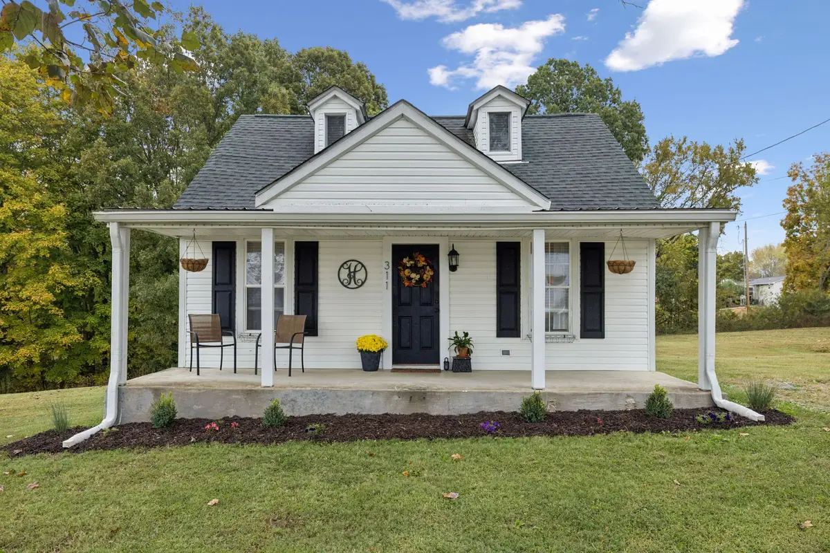 311 Bowling Branch Rd, Cottontown, TN 37048 - Image #1