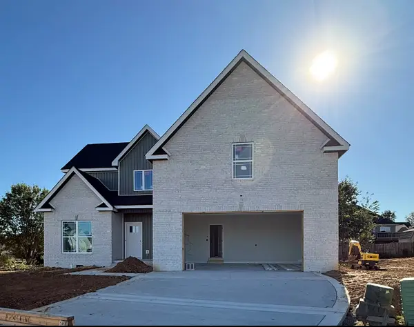 112 Apple Blossom Ct, Clarksville, TN 37042