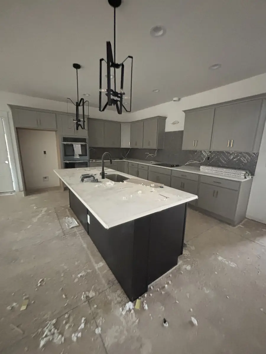 418 N Starwood Ct, Clarksville, TN 37042 - Image #2