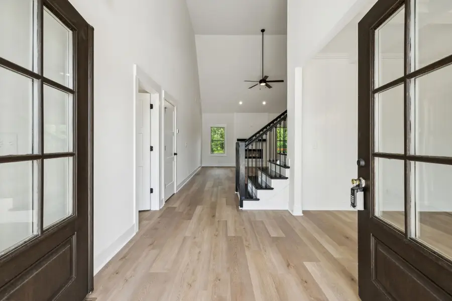 1075 Linder Ridge Rd, Woodlawn, TN 37191 - Image #3