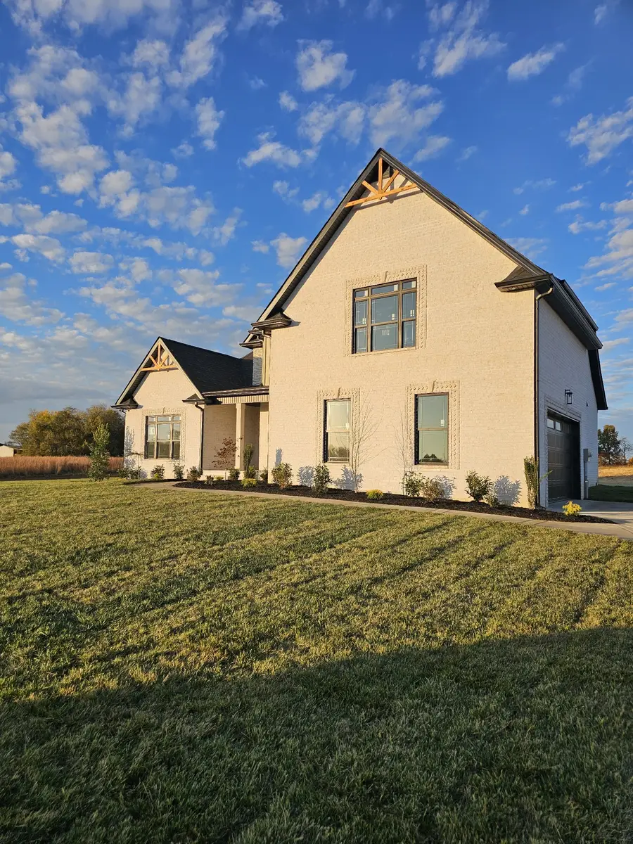 4992 Royal View Way, Clarksville, TN 37040 - Image #2