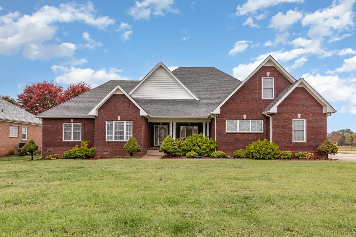 4241 N Woodstock Dr, Clarksville, TN 37040 - Image #1