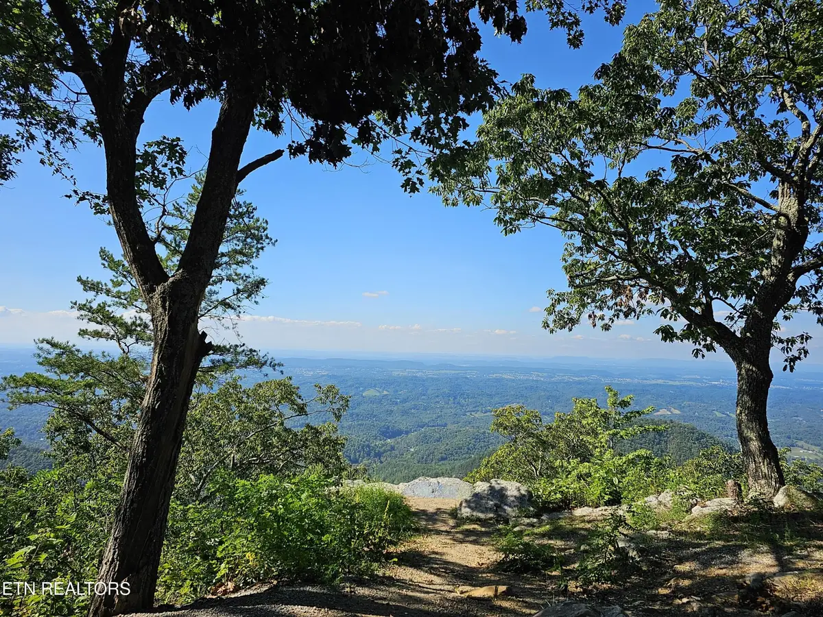 2820 Dupont Springs Rd, Sevierville, TN 37862 - Image #1