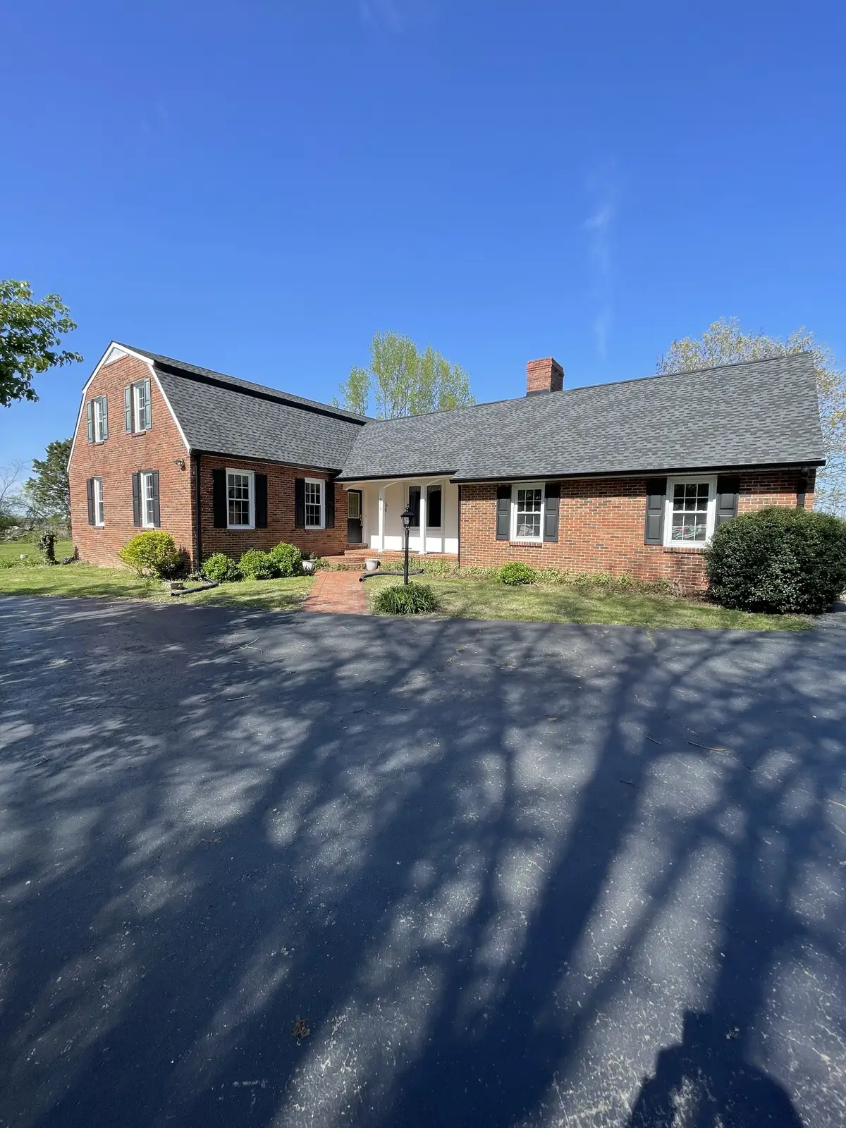 912 Long Creek Rd, Lafayette, TN 37083 - Image #1