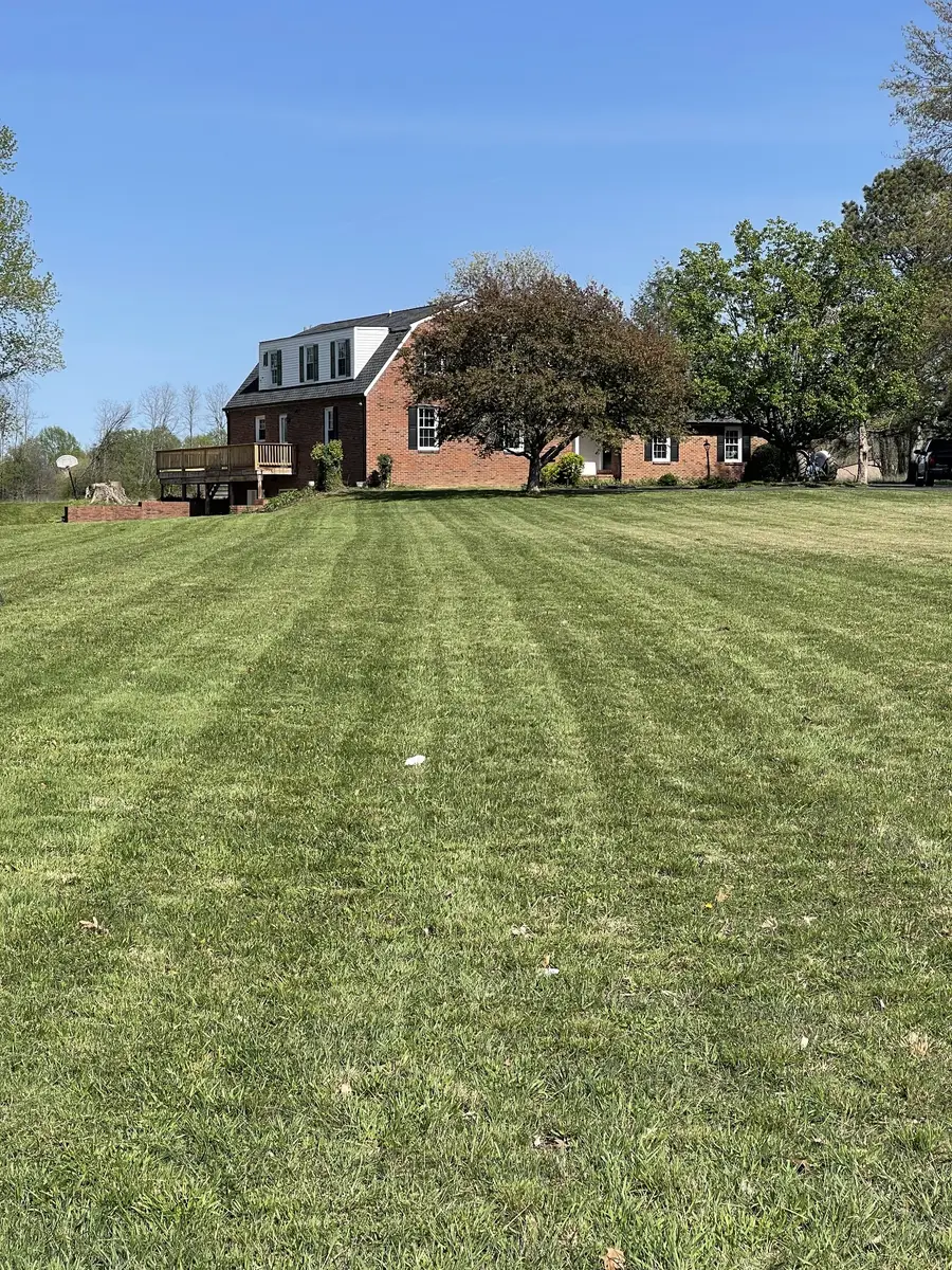 912 Long Creek Rd, Lafayette, TN 37083 - Image #3