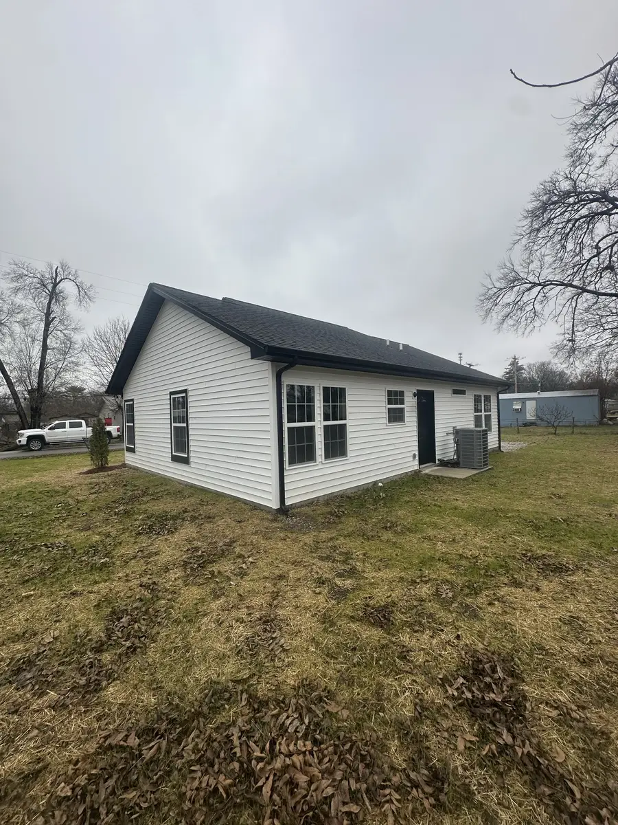 509 Brakefield St, Cowan, TN 37318 - Image #3