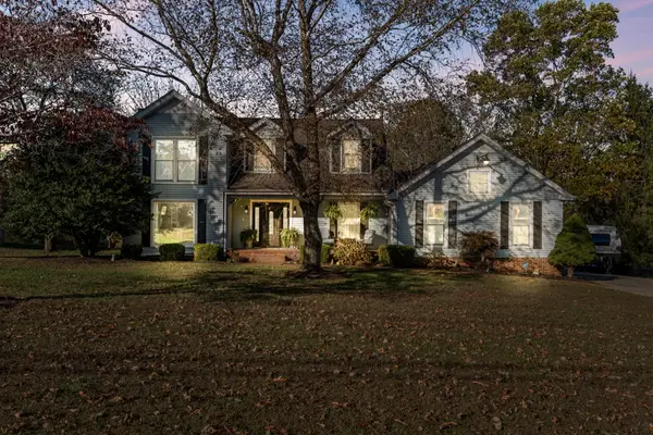 1206 Newmans Trl, Hendersonville, TN 37075