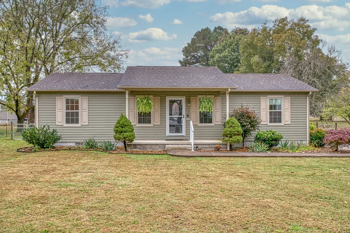 731 Howell St, Sparta, TN 38583 - Image #1