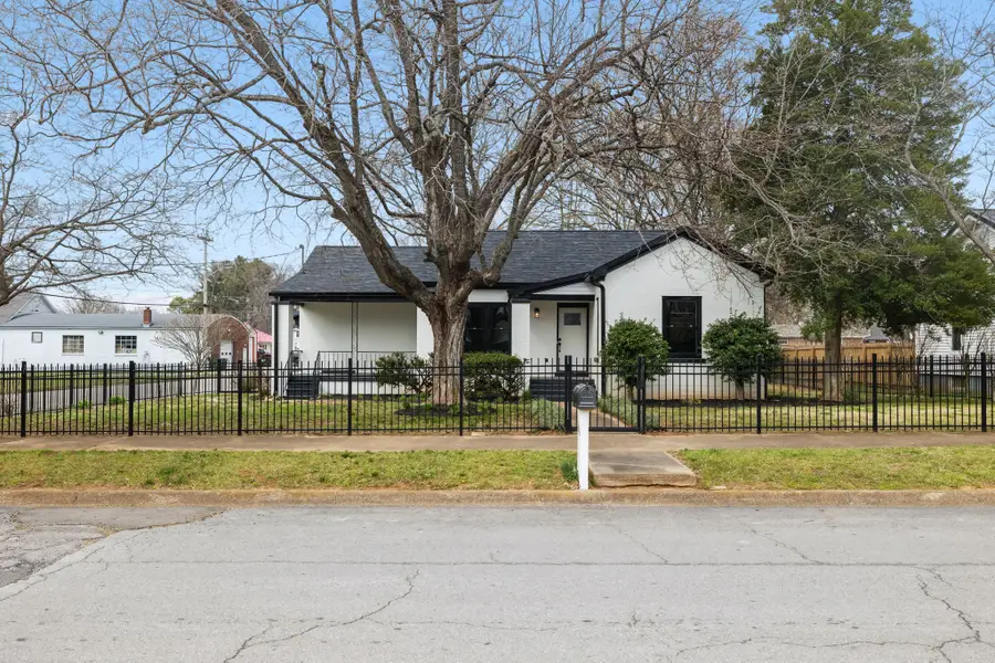 222 Groh St, Lawrenceburg, TN 38464 - Image #2