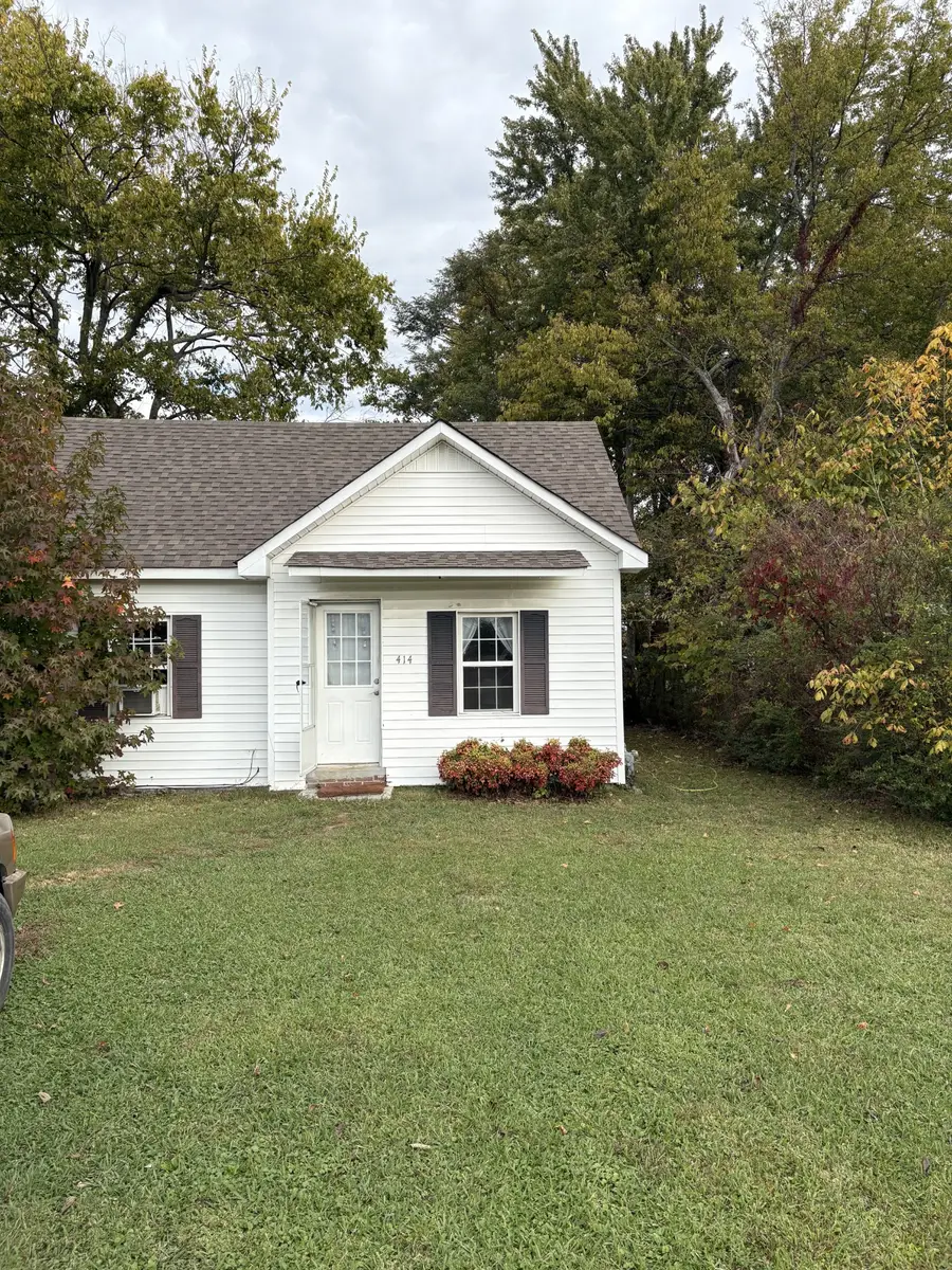 414 Meador Dr, Lafayette, TN 37083 - Image #2