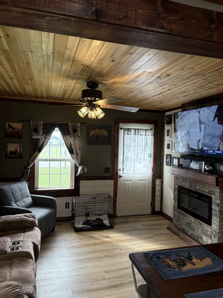 414 Meador Dr, Lafayette, TN 37083 - Image #3