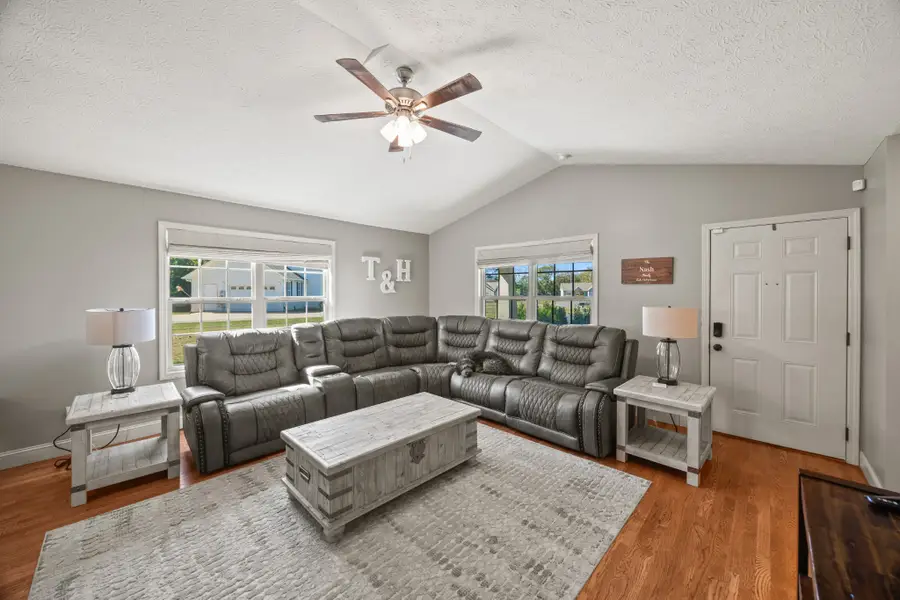 128 Rustling Oaks Drive, Sparta, TN 38583 - Image #2