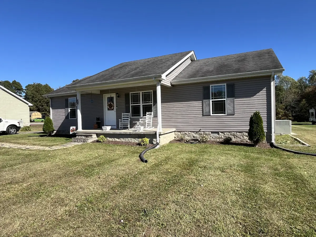 260 Miller Rd, Lafayette, TN 37083 - Image #1