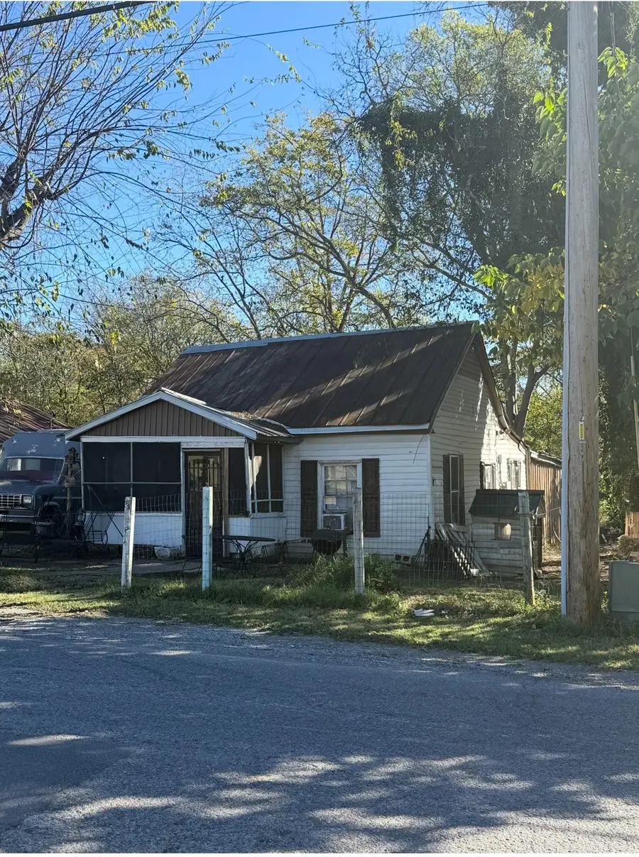 673 Blythe Ave, Gallatin, TN 37066 - Image #2