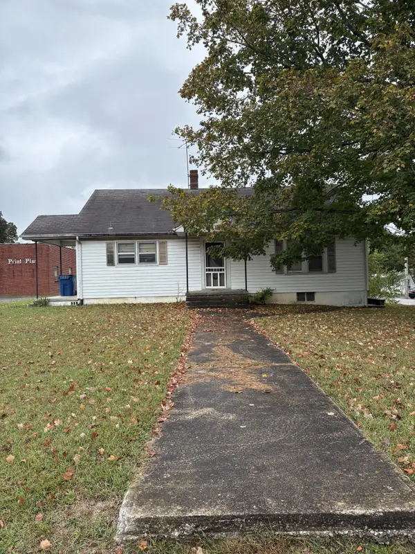 503 Oak Dr, Manchester, TN 37355