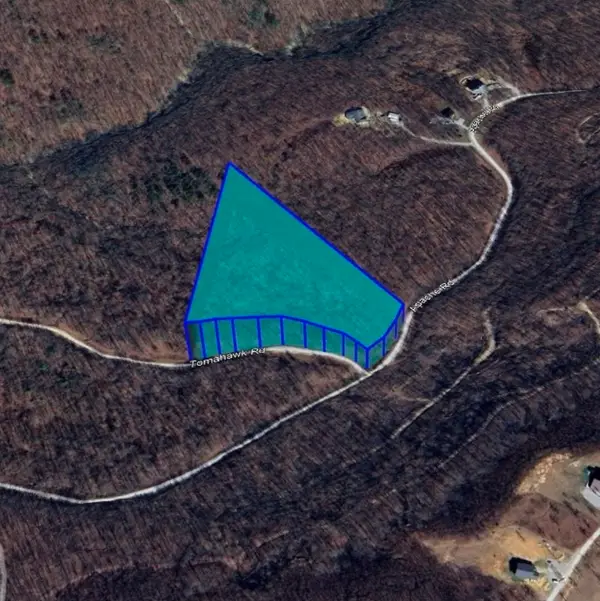 1 Tomahawk Rd, Jamestown, TN 38556