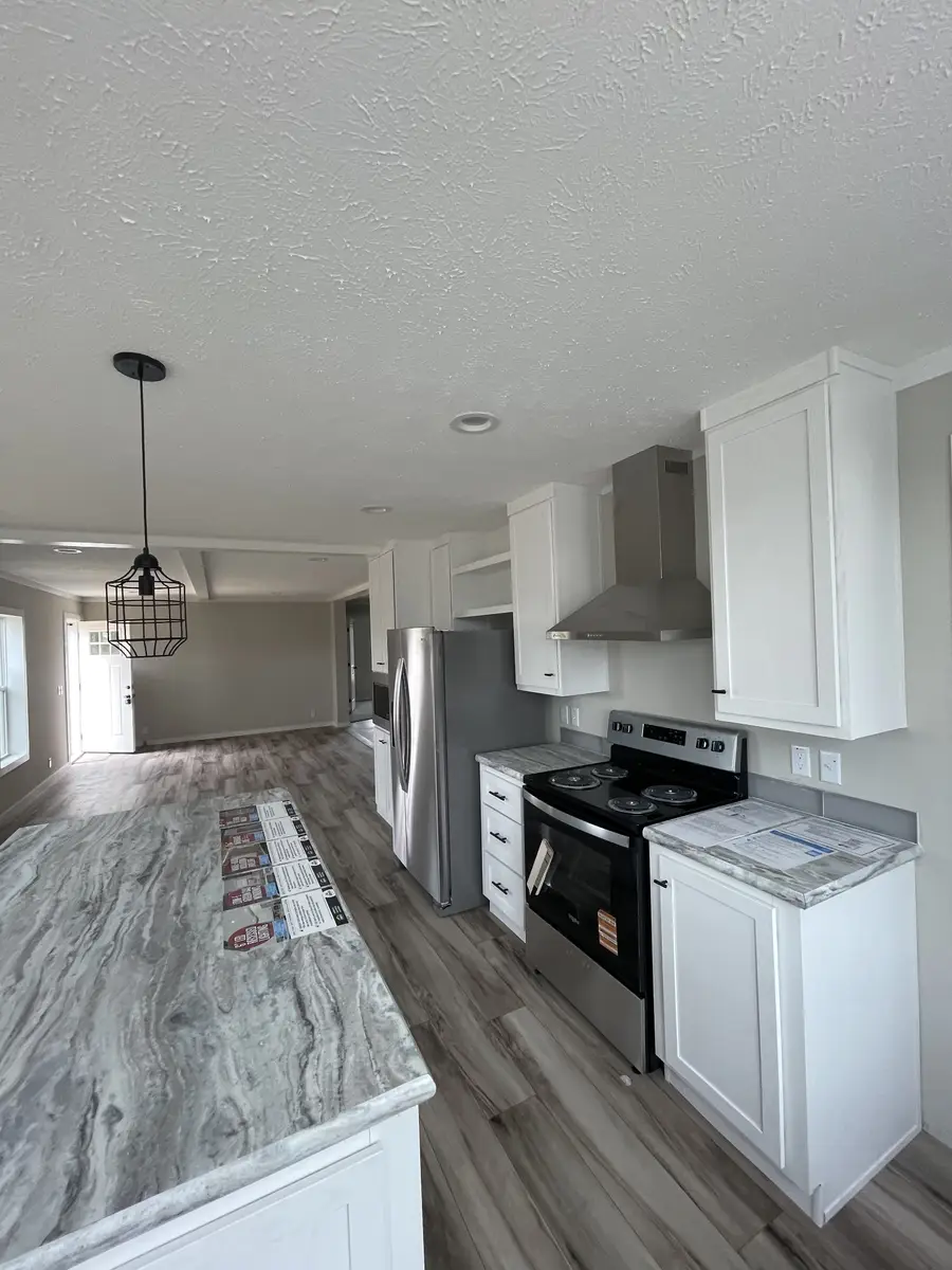 881 White Springs Road, Lafayette, TN 37083 - Image #2