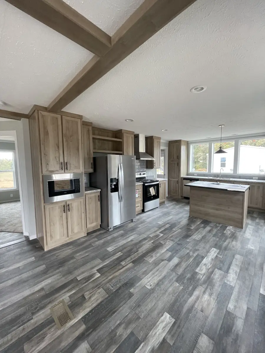 889 White Springs Road, Lafayette, TN 37083 - Image #2