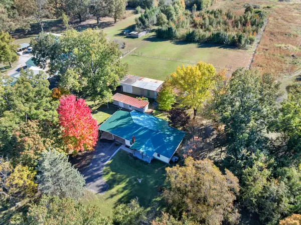 16829 David Crockett Pkwy W, Elora, TN 37328