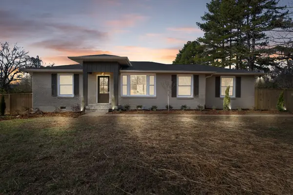 517 Lemont Dr, Nashville, TN 37216