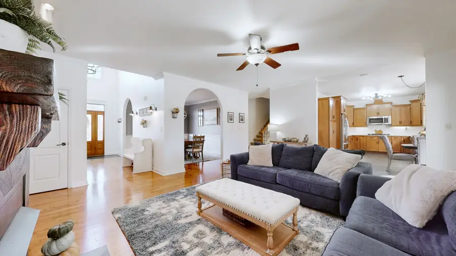 879 Iron Wood Cir, Clarksville, TN 37043 - Image #3