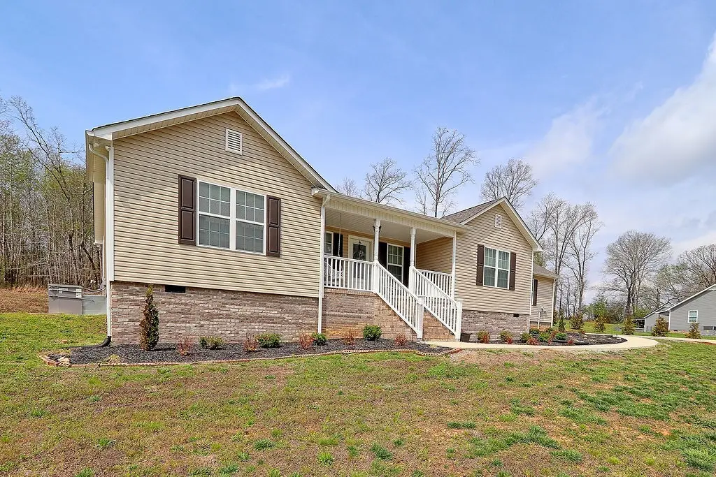 280 Kelsie Cir, Summertown, TN 38483 - Image #1