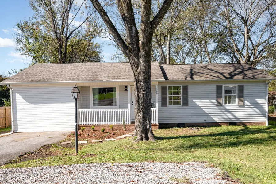 209 Nowlin Dr, Columbia, TN 38401 - Image #2