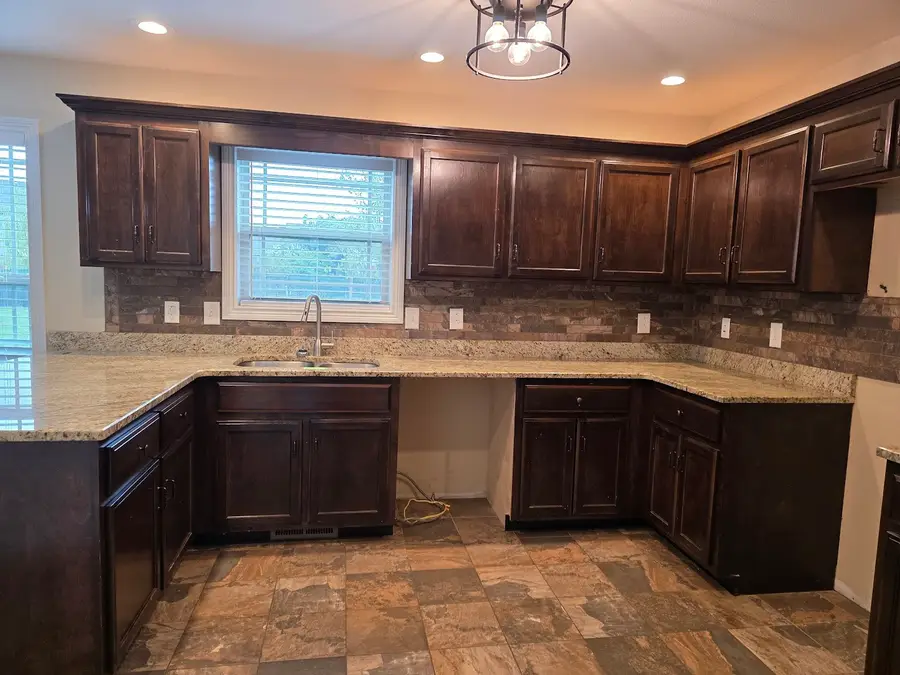 1761 Autumnwood Blvd, Clarksville, TN 37042 - Image #3