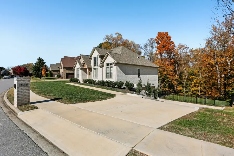 2545 Everwood Ct, Clarksville, TN 37043 - Image #3
