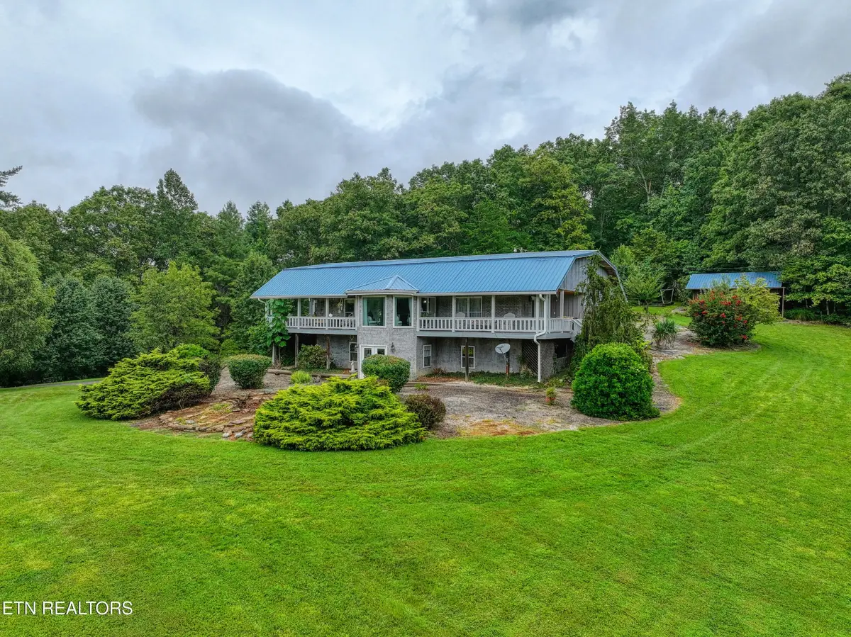 9161 Buffalo Rd, Oneida, TN 37841 - Image #1