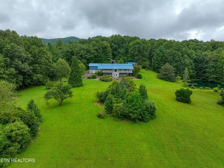 9161 Buffalo Rd, Oneida, TN 37841 - Image #2