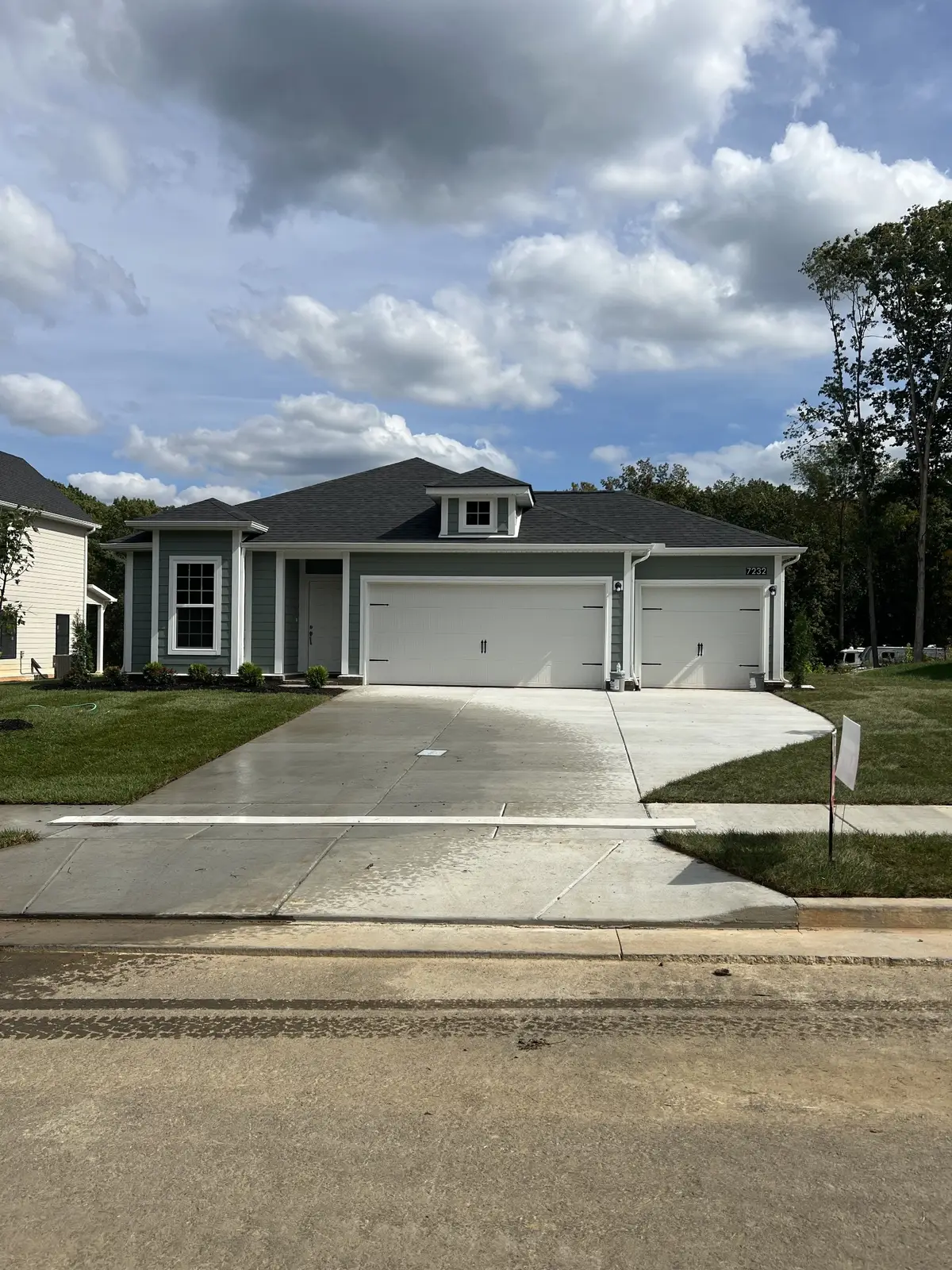 7232 Fairlawn Dr, Fairview, TN 37062 - Image #1