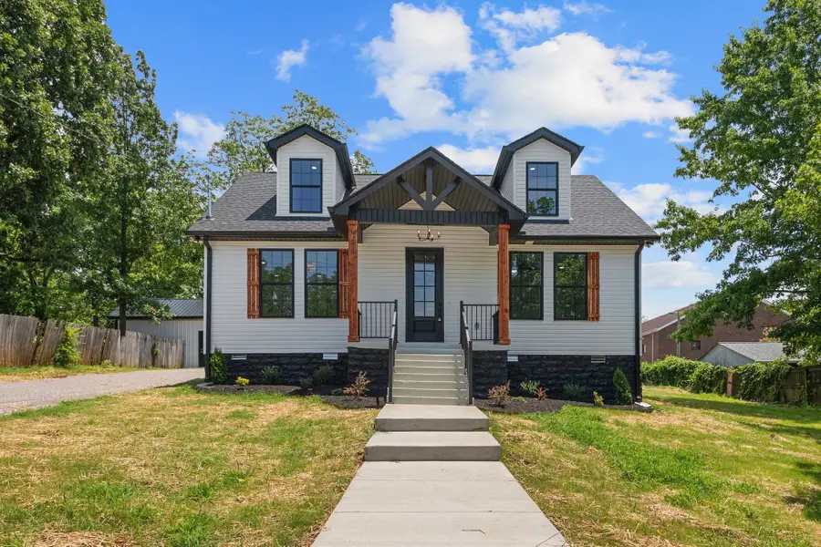 215 5th Ave N, Lewisburg, TN 37091 - #2