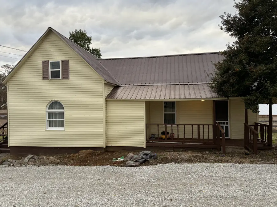 106 Franklin St, Estill Springs, TN 37330 - Image #2