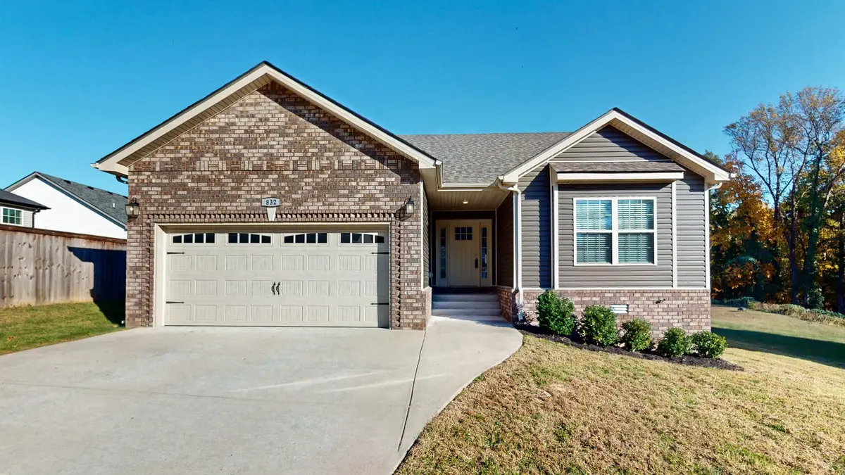 832 Lutz Ln, Clarksville, TN 37042 - Image #1