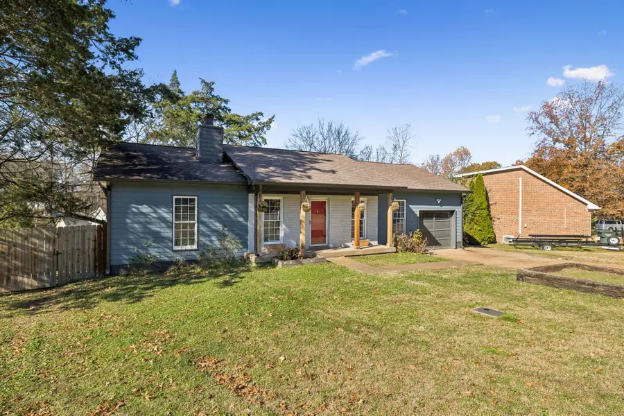 705 Sandburg Pl, Nashville, TN 37214 - Image #2