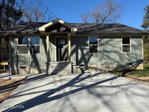 329 Blacksferry Rd, Knoxville, TN 37931