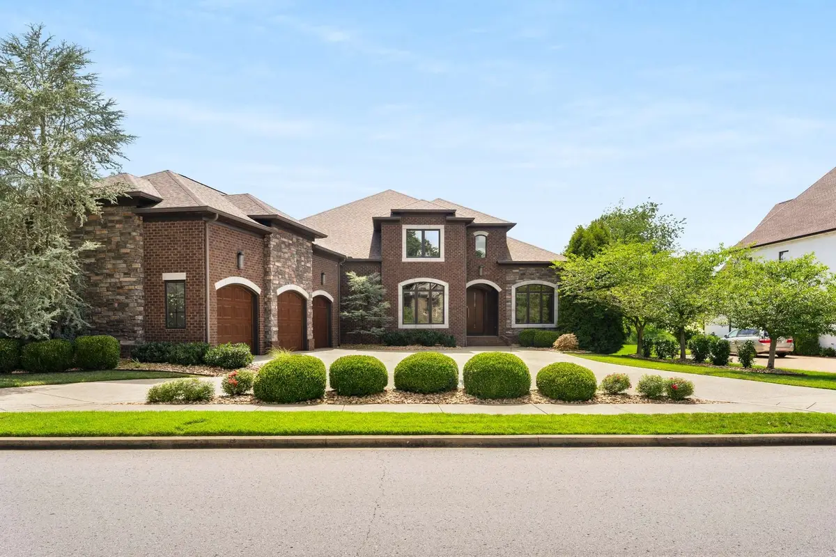 1492 Boardwalk Pl E, Gallatin, TN 37066 - Image #1